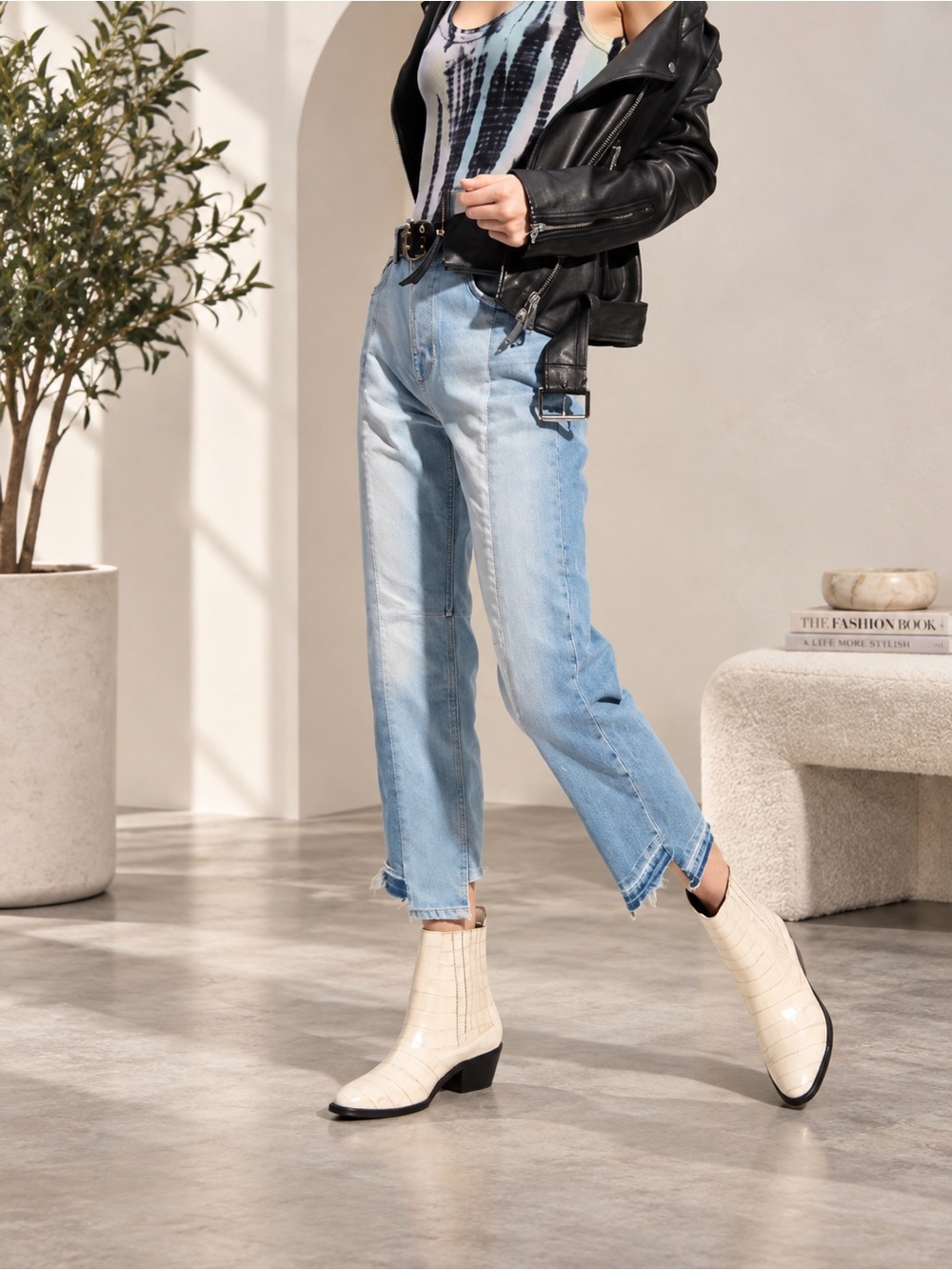 NEW AllSaints Kim Stonewashed Jeans – Blue Straight-Leg Jeans, Size 26